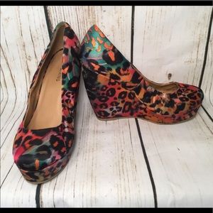 Call It Spring sz8.5 Colorful Leopard Wedge Heels